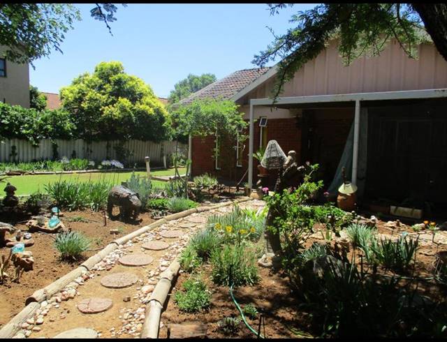 4 BEDROOM HOUSE FOR SALE IN PELLISSIER